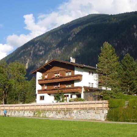 Haus Penkenblick Apartamento Mayrhofen Exterior foto