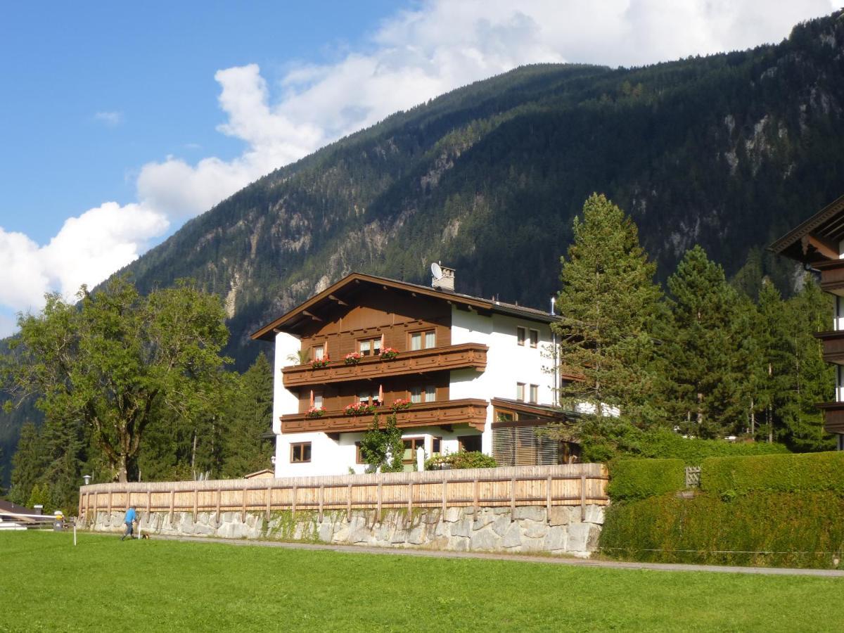 Haus Penkenblick Apartamento Mayrhofen Exterior foto